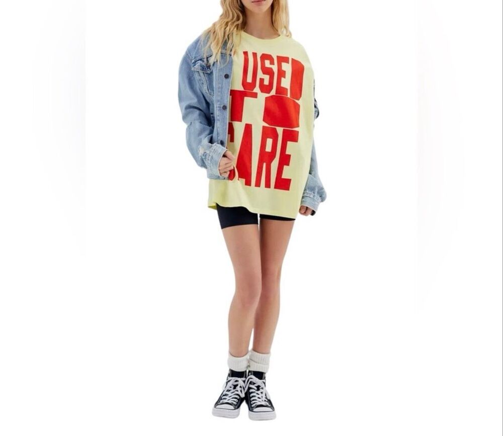 Urban Outfitters UO I Used To Care Oversized Graphic T Shirt Yellow M/L NEW - Picture 4 of 7